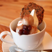 カップクリームぜんざい